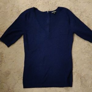 Express v neck